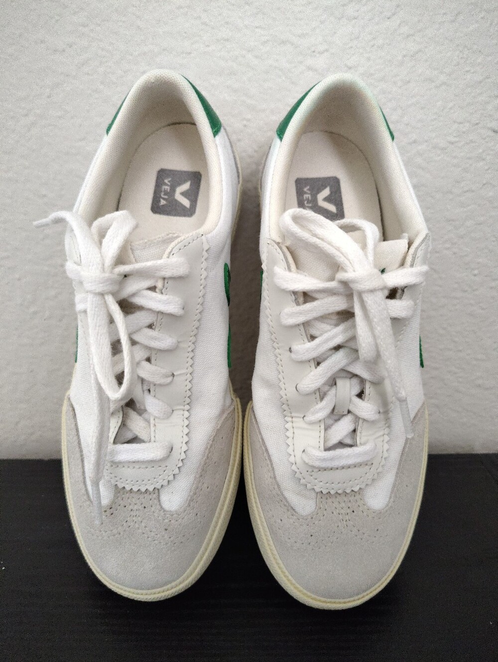 Veja Volley Canvas White/ Emeraude Low Top Sneakers - Picture 6 of 14